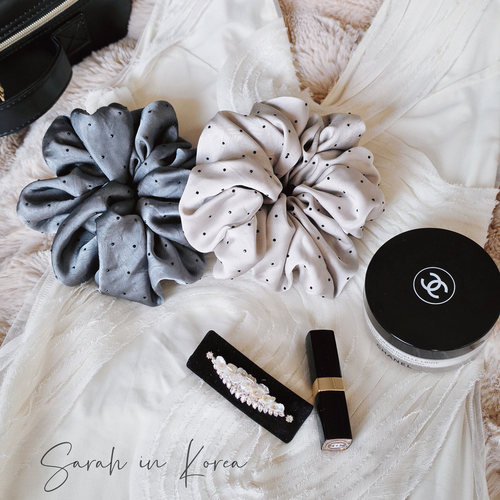 Sarah in Korea韩国 The Queen东大门点点文静细节感发圈大肠圈