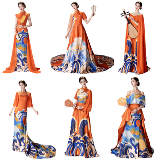 中国风橙色旗袍长裙女表演舞台华服演出主持民乐合唱走秀拖尾礼服