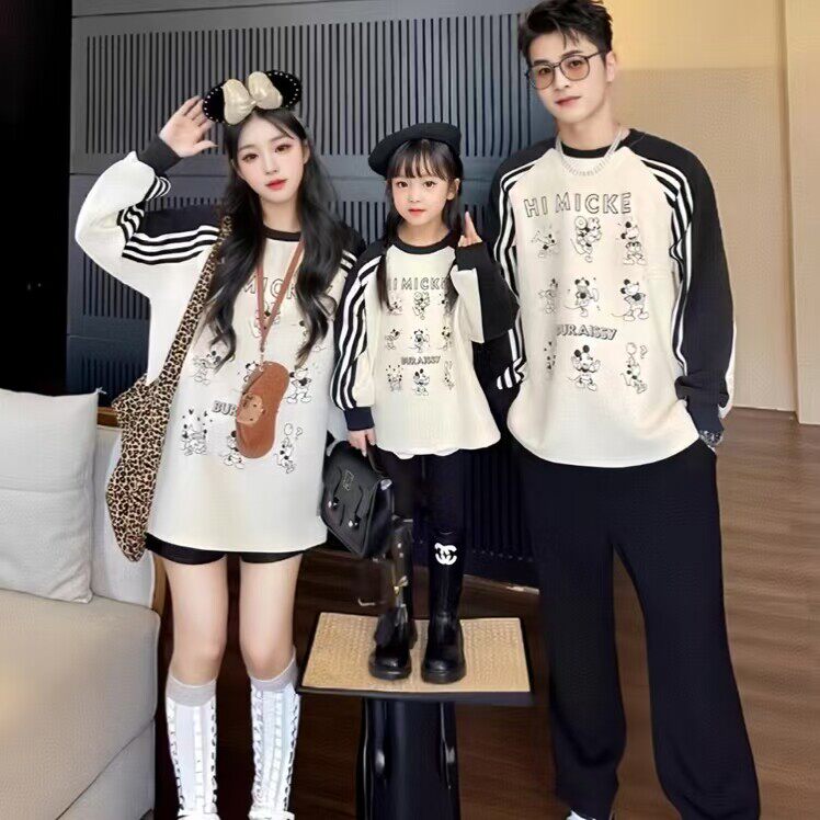 高级感亲子装韩版卫衣一家三口2025新款秋装炸街母女装全家福外套