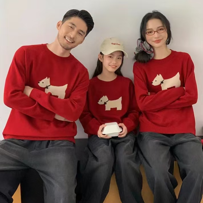 高端亲子装一家三口秋冬季圆领毛衣2025新款炸街洋气母女装针织衫