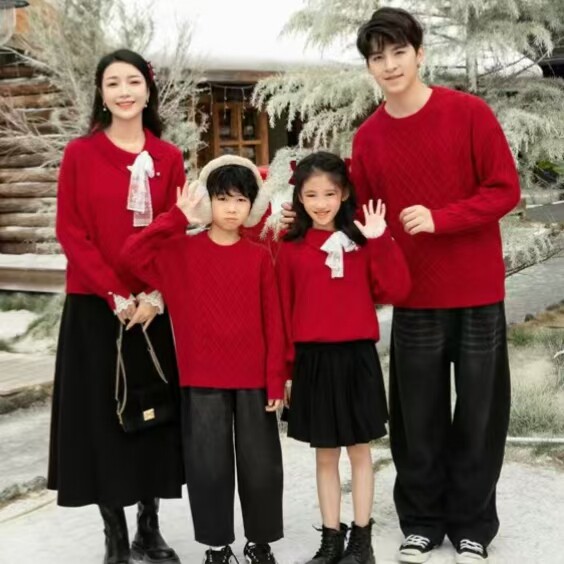 过年亲子装秋冬毛衣一家三口全家福红色喜庆针织衫洋气母女装外套