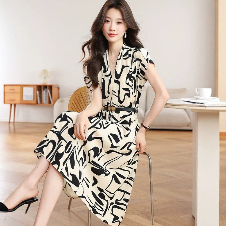 实拍 中年妈妈装时尚女装夏新款中老年女装气质收腰显瘦连衣裙子