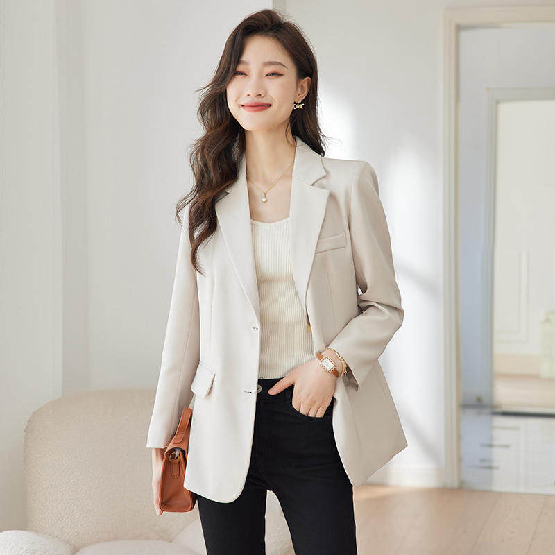 米白色西装外套女单排扣2025春秋新款直筒宽松休闲小个子西服上衣