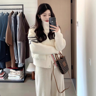 tb羽绒服女短款2025冬季新款韩版宽松外套潮三条杠针织袖洋气