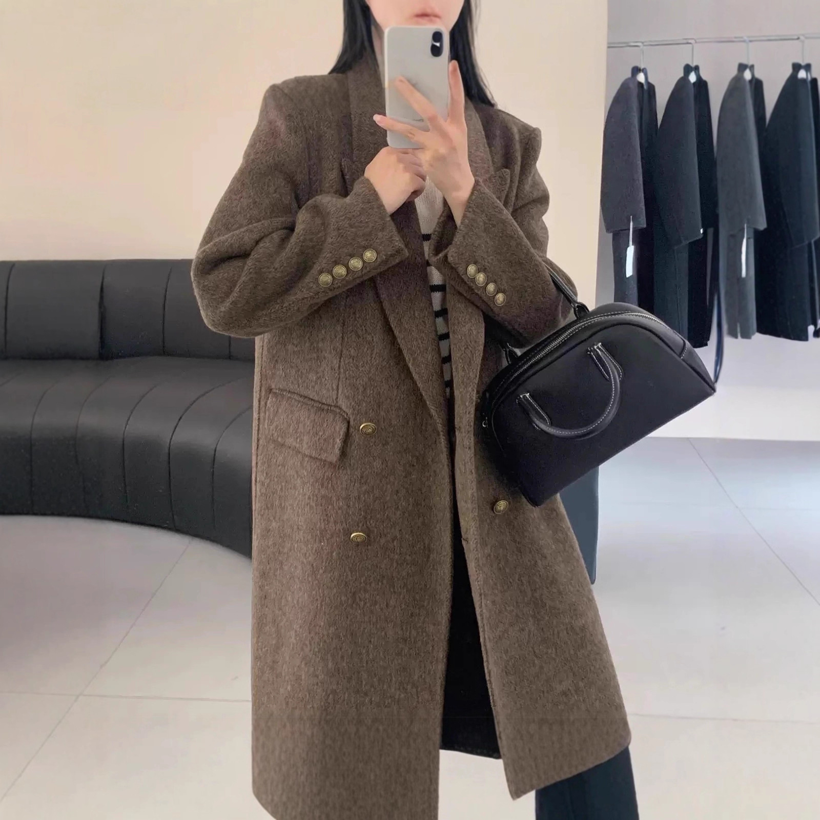 2025新款铜扣双排扣女高级感垫肩西装加长款韩系双面羊毛大衣秋冬