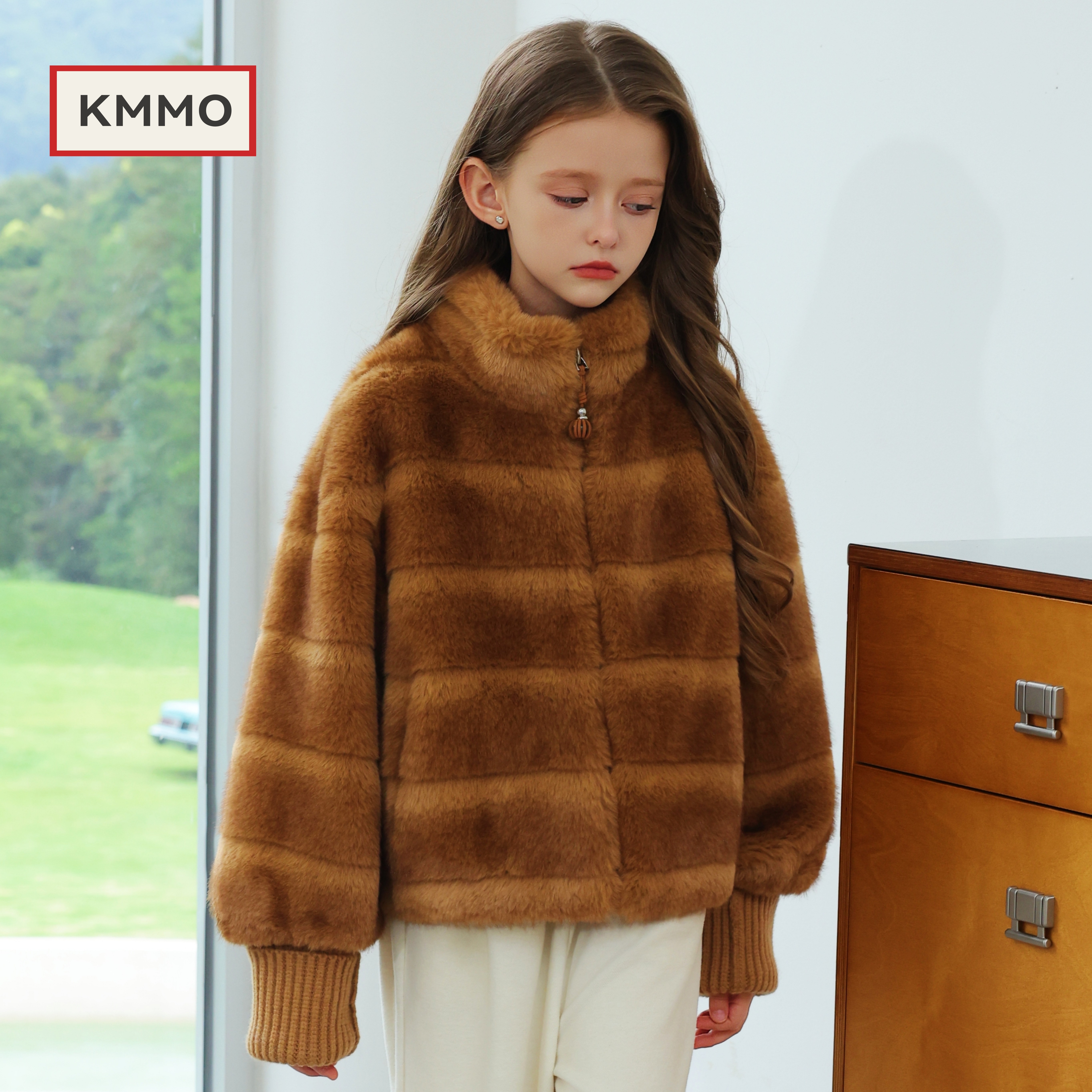 KMMO女童仿水貂毛加厚保暖外套