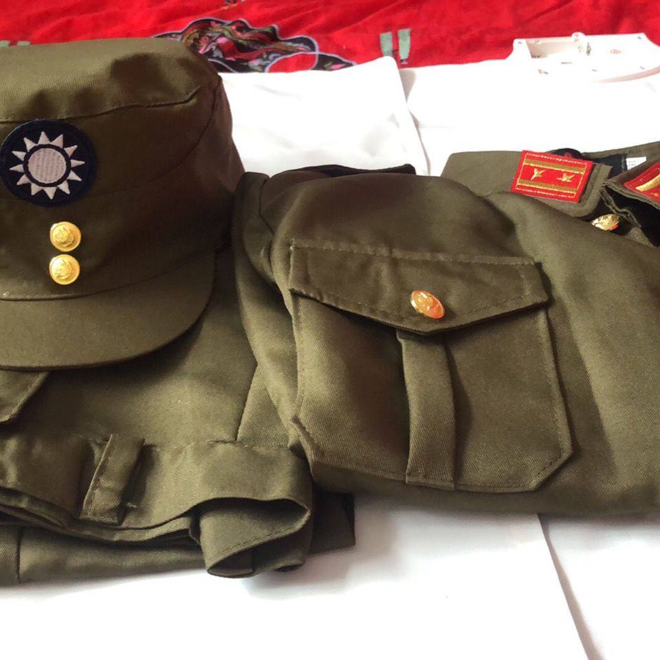 现代京剧沙家浜演出服刁德一军装民国美式国军装二战抗日国民军装