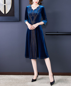 RM21814#气质高端中年女金丝绒裙子喜婆婆婚宴装连衣裙