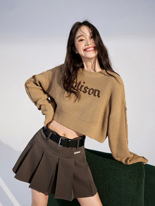 毛衣女2023年早春新款宽松短款露腰少女休闲字母针织辣妹上衣