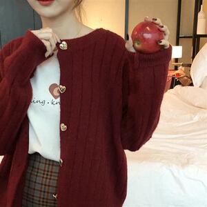 甜美爱心纽扣显白红色短款毛衣开衫韩版宽松显瘦坑条纹针织衫