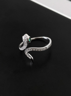 欧美绿锆灵蛇戒指女轻奢小众个性蛇形开口可调节指环夏季新款