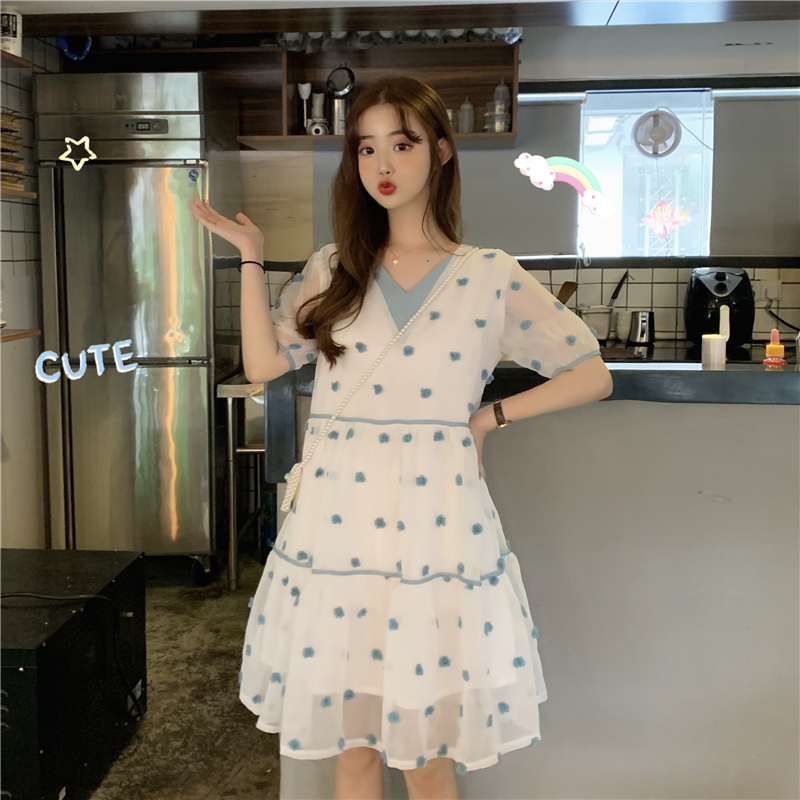 Real photo real price Korean loose collar sweet temperament show thin dress very fairy three-dimensional pattern skirt