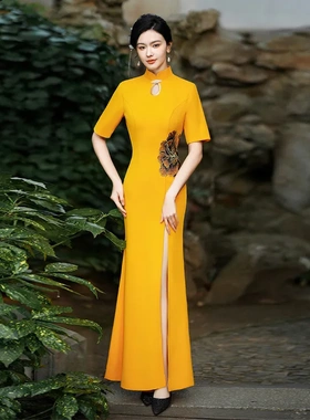 黄色长款改良旗袍新款2024年轻款女复古气质走秀演出服连衣裙夏装