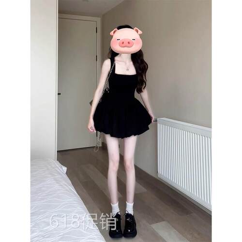 黑色花苞蓬蓬吊带洋装夏季穿搭女夏日绝美小黑裙掐腰收腰短裙子