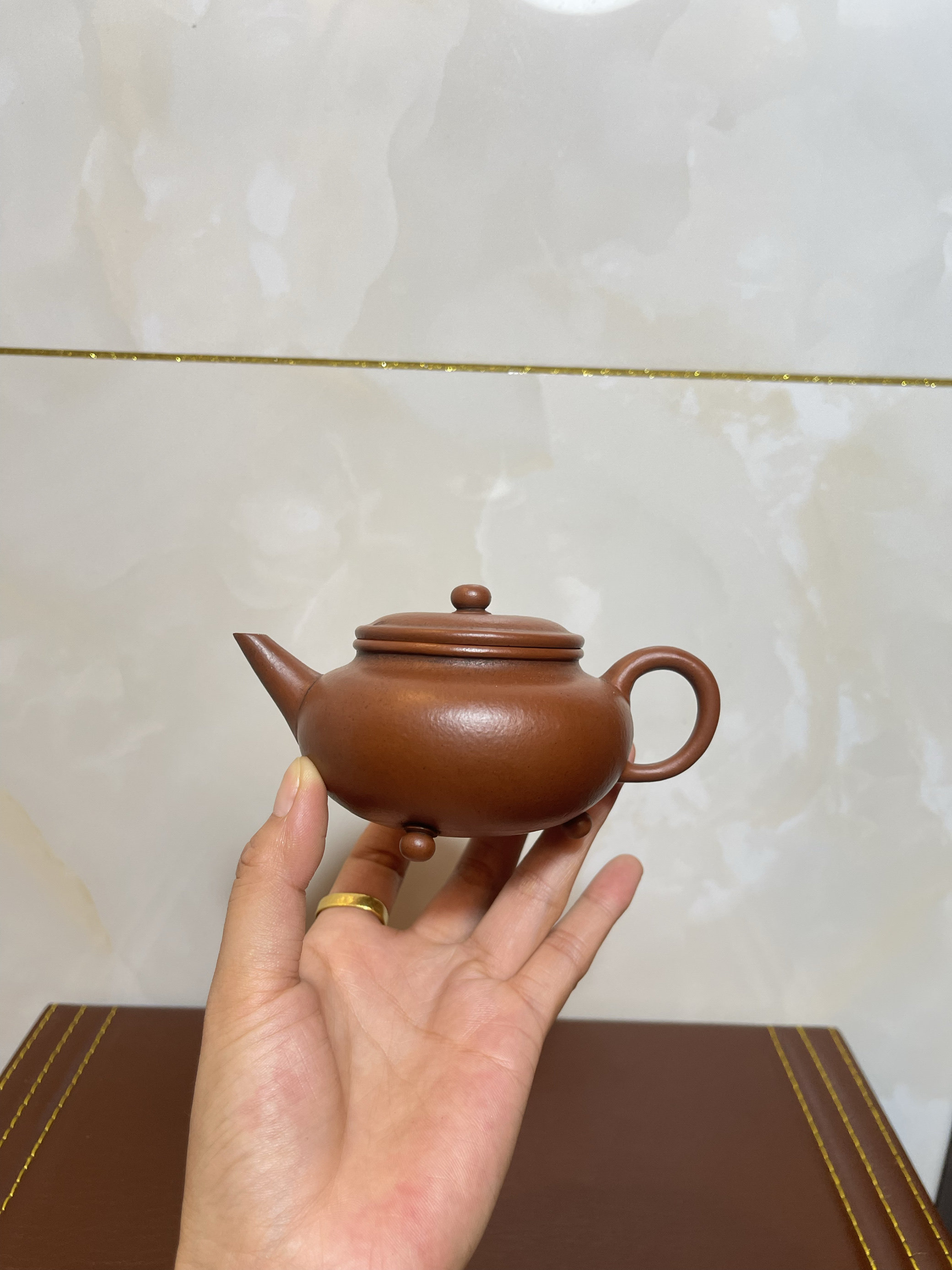 老紫砂壶玩家级泥料清代老朱泥孟臣款古壶三足水平壶