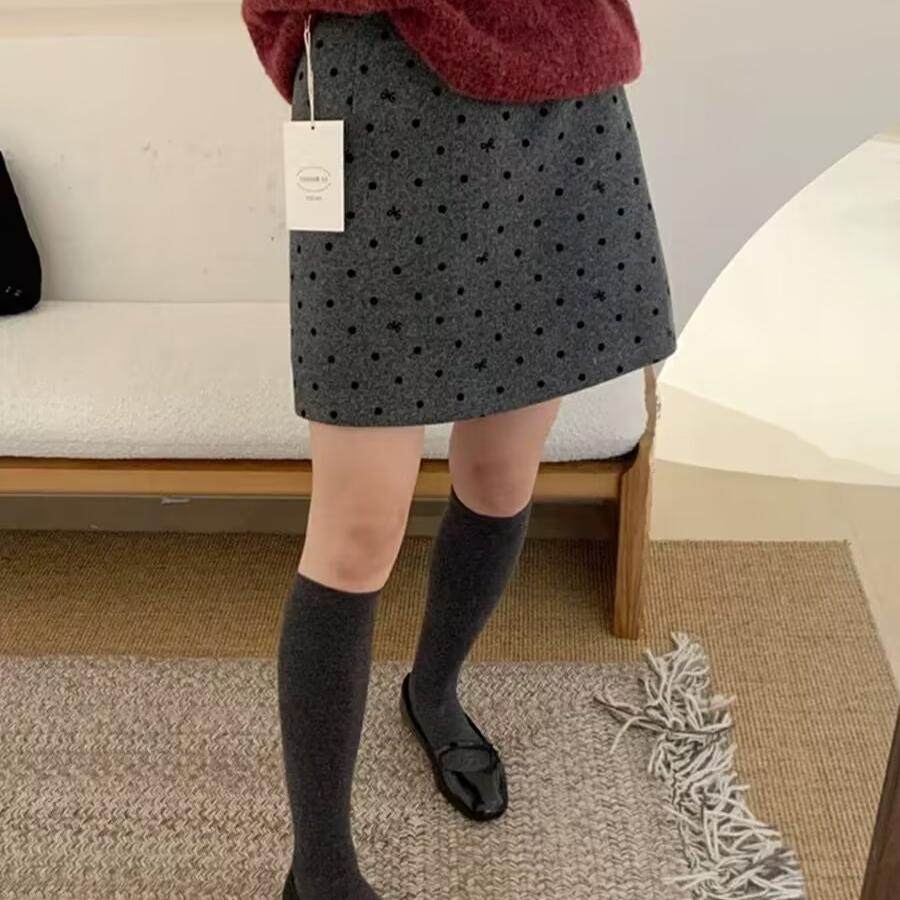 大码波点灰色羊毛呢半身裙女秋冬高腰灰色a字裙小个子包臀短裙子