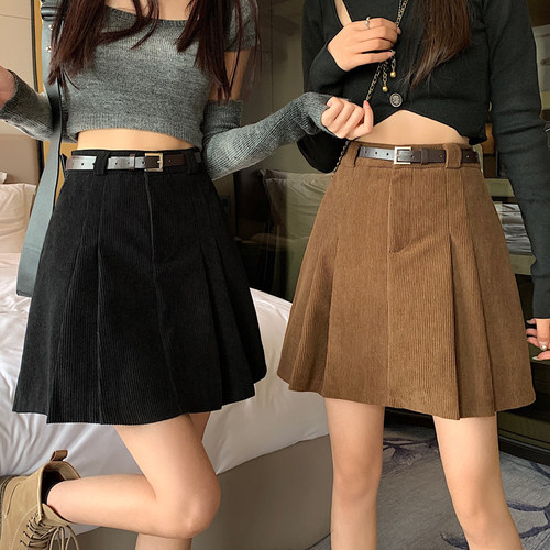 送皮带配毛衣梨型身材灯芯绒短裙