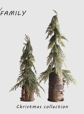 圣诞装饰品撒金树皮绿色仿真圣诞树北欧桌面摆件节日氛围陈列道具