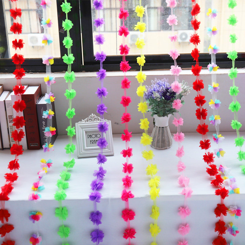 七夕情人节活动装饰品结婚新房彩带拉花彩条婚房屋顶吊顶场景布置