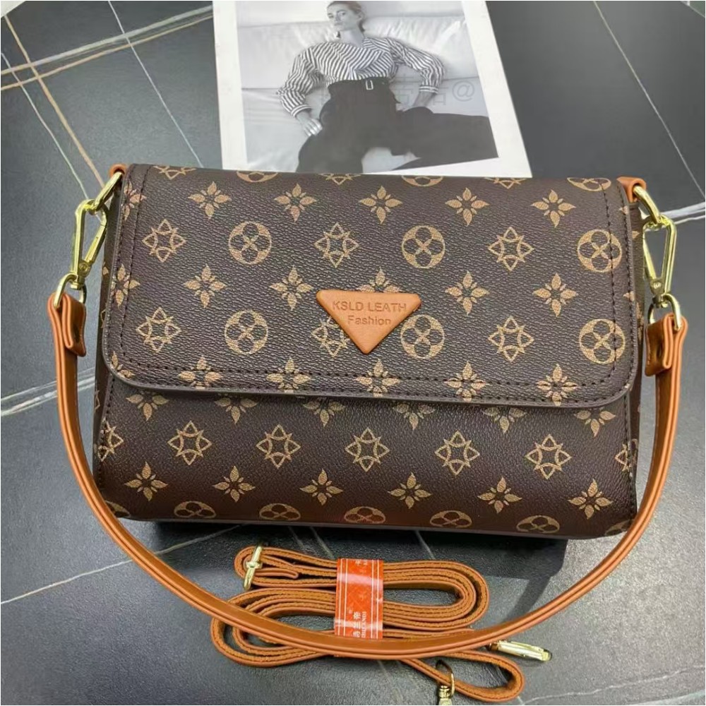 热销新款女包包盖式手提单肩斜挎腋下夹层时尚百搭中年妈妈小方包,箱包皮具/热销女包/男包,小方包,淘宝优惠券,粉丝福利购,淘宝优惠卷