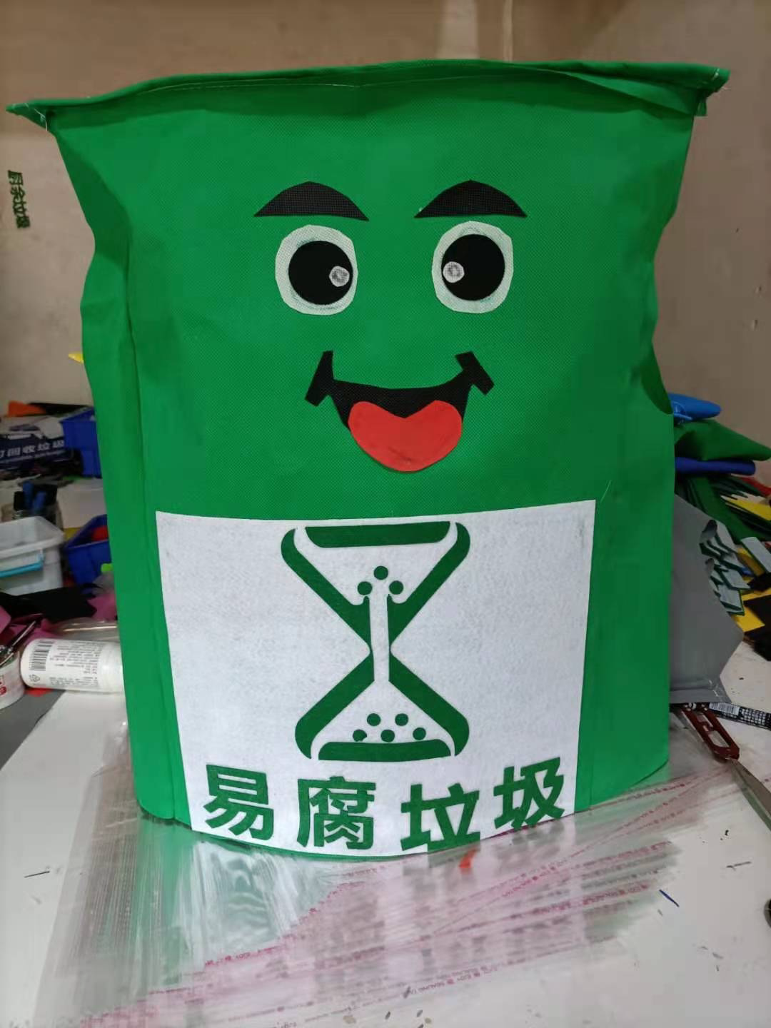 易腐垃圾分类卡通玩偶服装四色不可腐烂垃圾桶表演话剧演出道具服