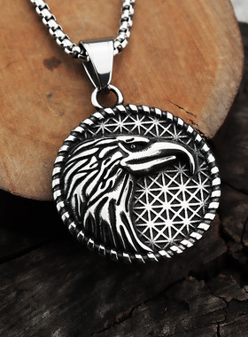 新品复古鹰嘴圆牌不锈钢吊坠男士