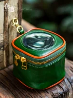 Изумрудный, зеленый