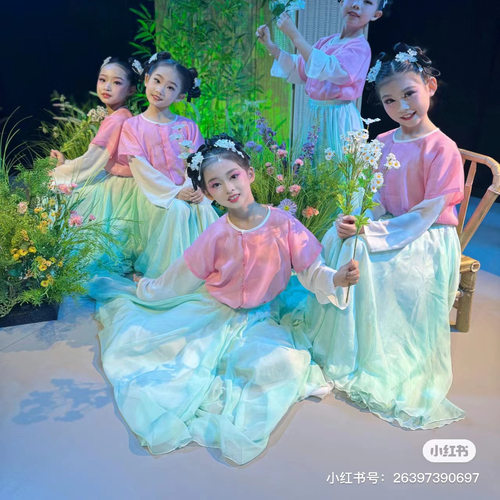 裙飞扬古风汉服中国风表演服
