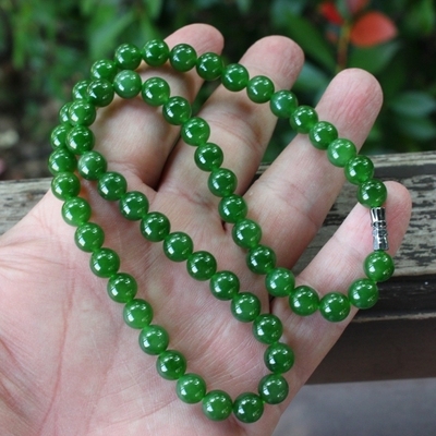 天然新疆和田玉碧玉项链