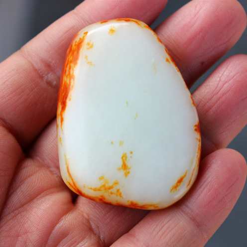 新疆和田玉籽料原石手玩件送证书