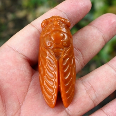 天然新疆和田玉黄沁白玉玉蝉挂件