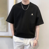 黑色