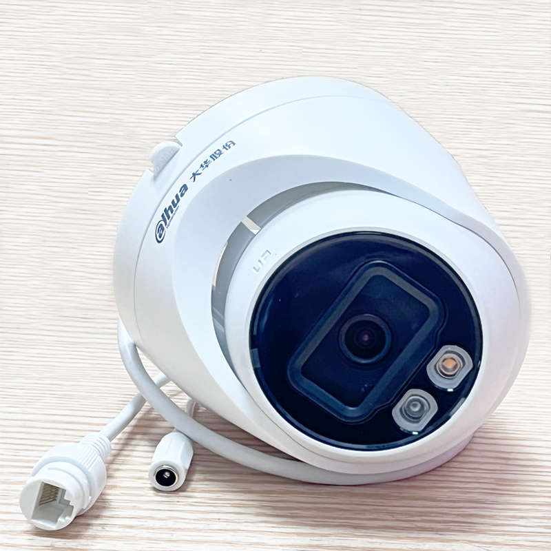 大华400万POE双灯高清录音半球