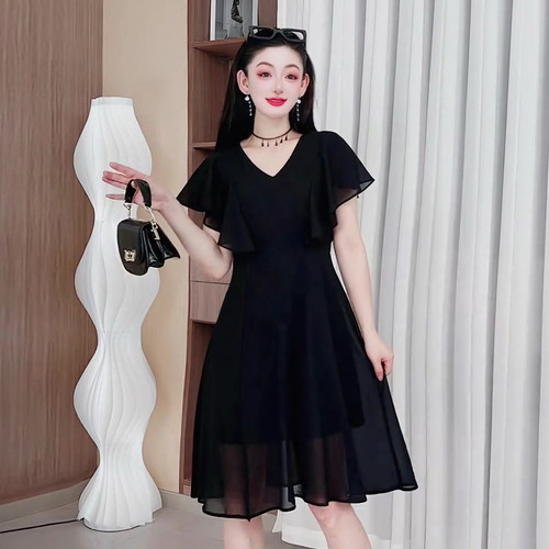3317大码女装裙子气质连衣裙高级感夏季显瘦法式收腰赫本风小黑裙