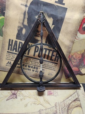 死亡圣器版 魔杖展示架 （只能放单支魔杖)（尺寸43*37cm）原创