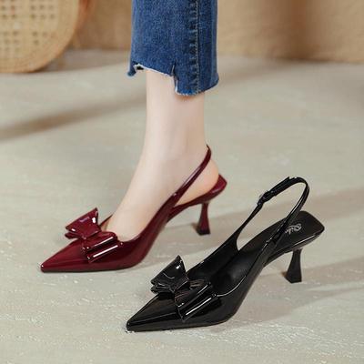 法式高跟包头凉鞋女2025新款红色蝴蝶结一字带后空尖头高跟鞋细跟