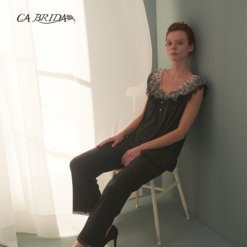 CABRIDA/嘉德丽亚蕾丝领睡衣套