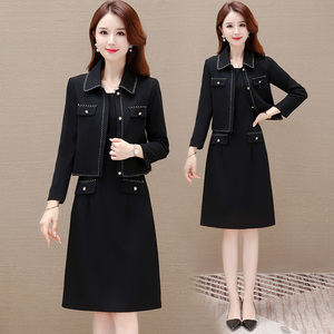 2023新款秋装小香风短修身外套休闲套装气质减龄两件套连衣裙