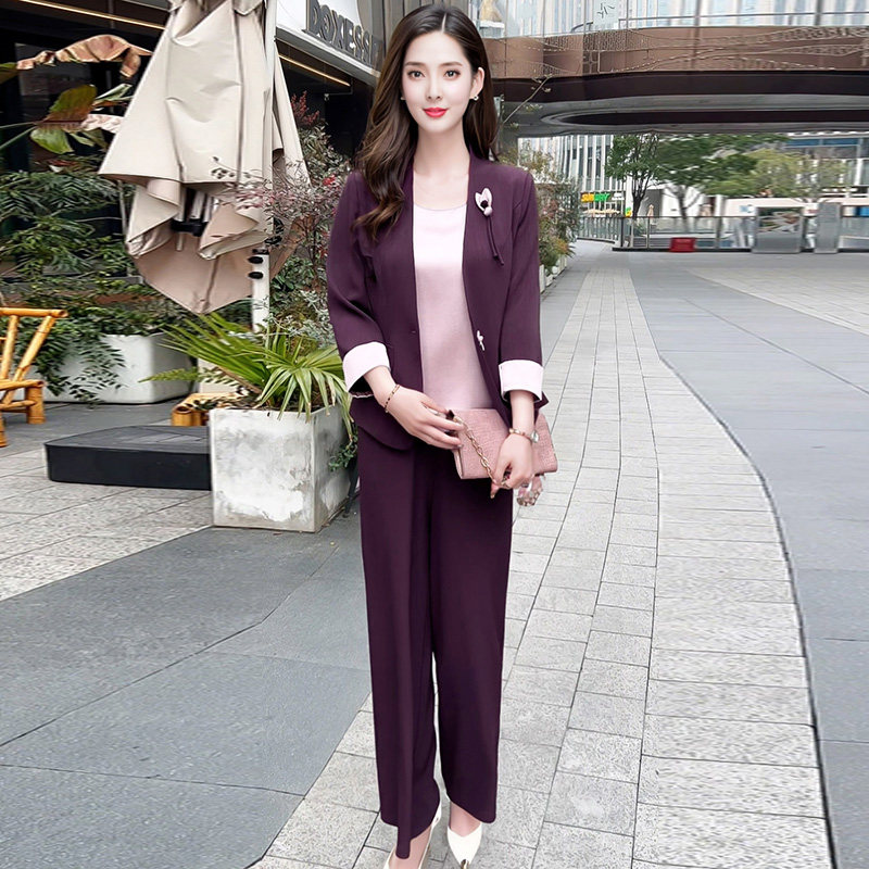 成熟御姐风修身显瘦西服三件套