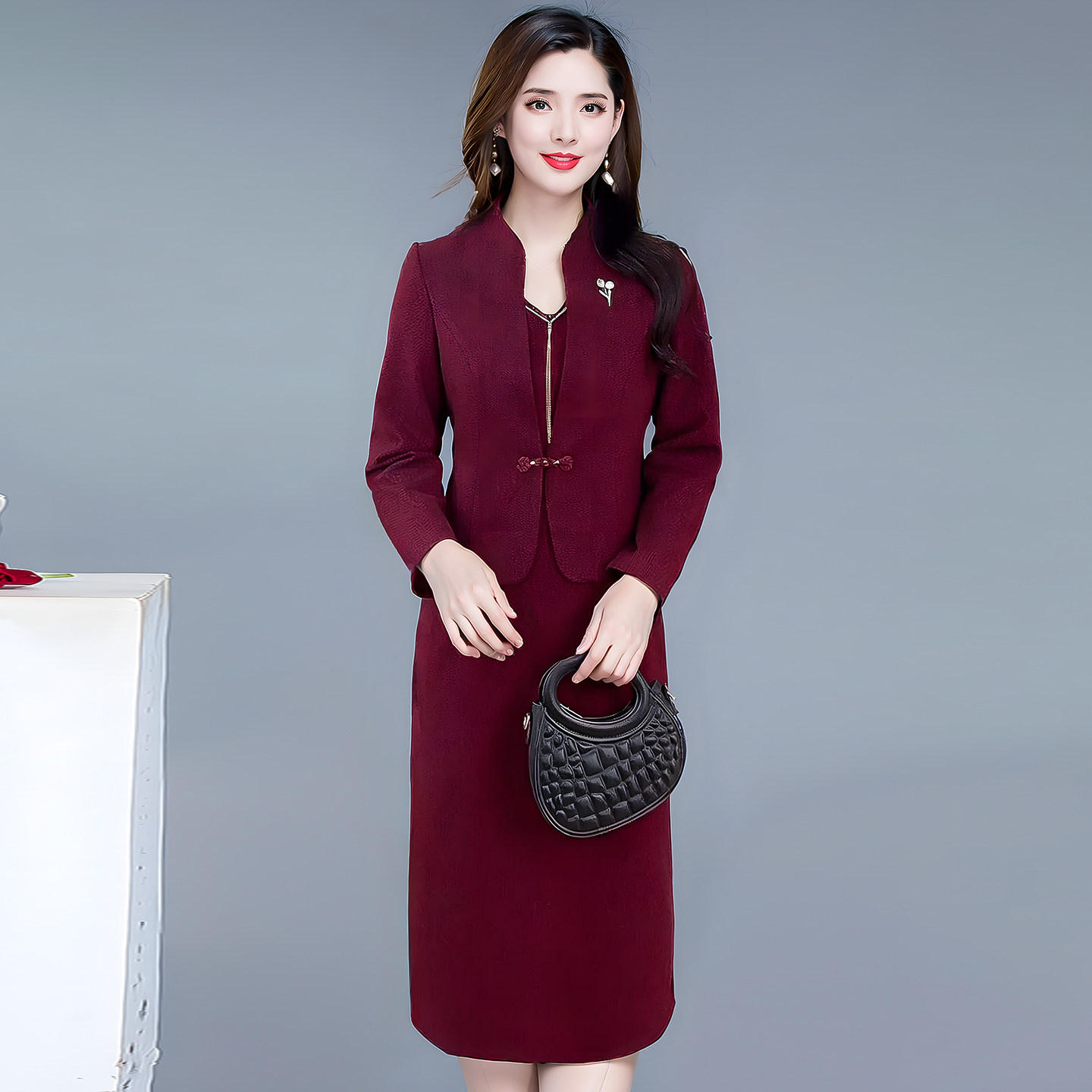 优雅红色修身显瘦西服两件套女
