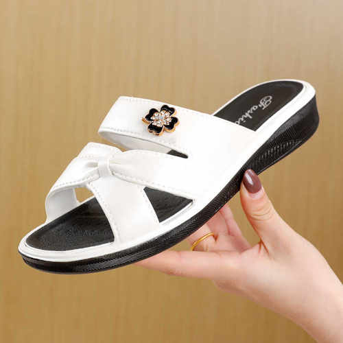 洗澡中坡软底新款夏季防滑时尚