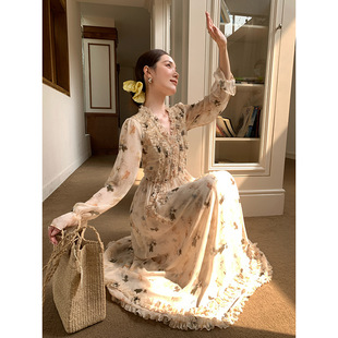 茶歇垂感木耳边碎花连衣裙女C3118 2025春法式 Gary 宝藏NEWOPEN
