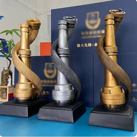 消防救援火焰蓝杯比武竞赛奖品水枪雕塑离职离队纪念品水龙2号