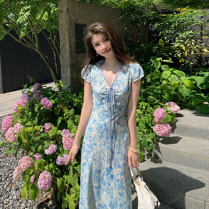 AM NANA法式气质短袖碎花连衣裙女夏温柔绝美小个子漂亮V领长裙子