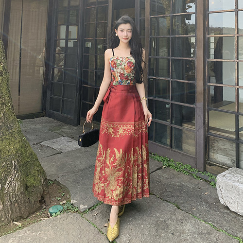 新中式红色订婚凤凰织金马面裙