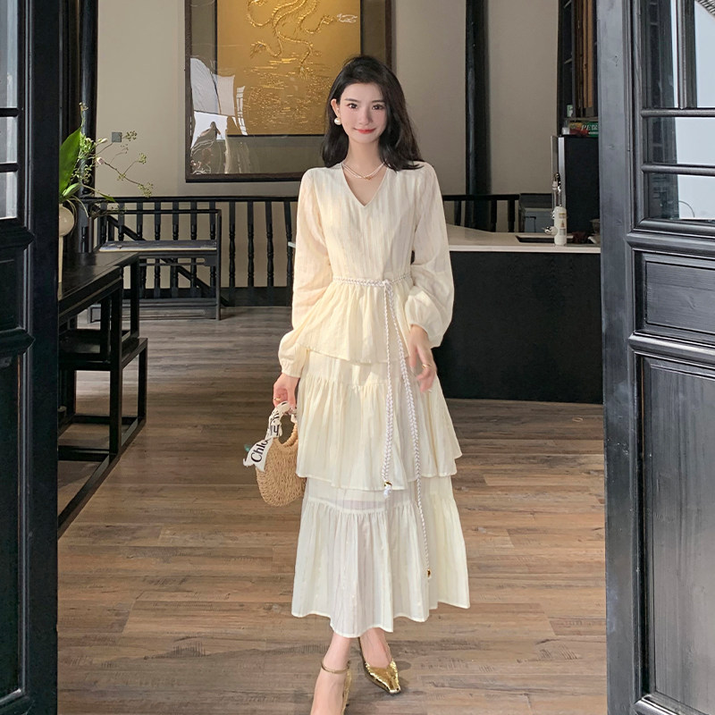 AM NANA法式气质轻熟风连衣裙蛋糕设计V领内搭仙女裙显瘦长裙子,女装/女士精品,连衣裙,淘宝优惠券,粉丝福利购,淘宝优惠卷