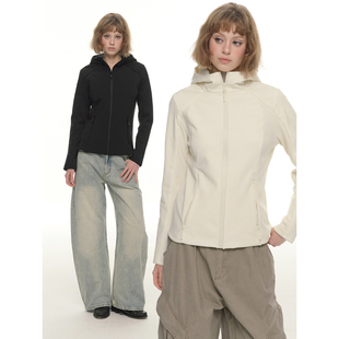 羽绒服女冬修身 三防拼接短款 保暖冲锋衣外套 秀出小蛮腰 UNRETRO