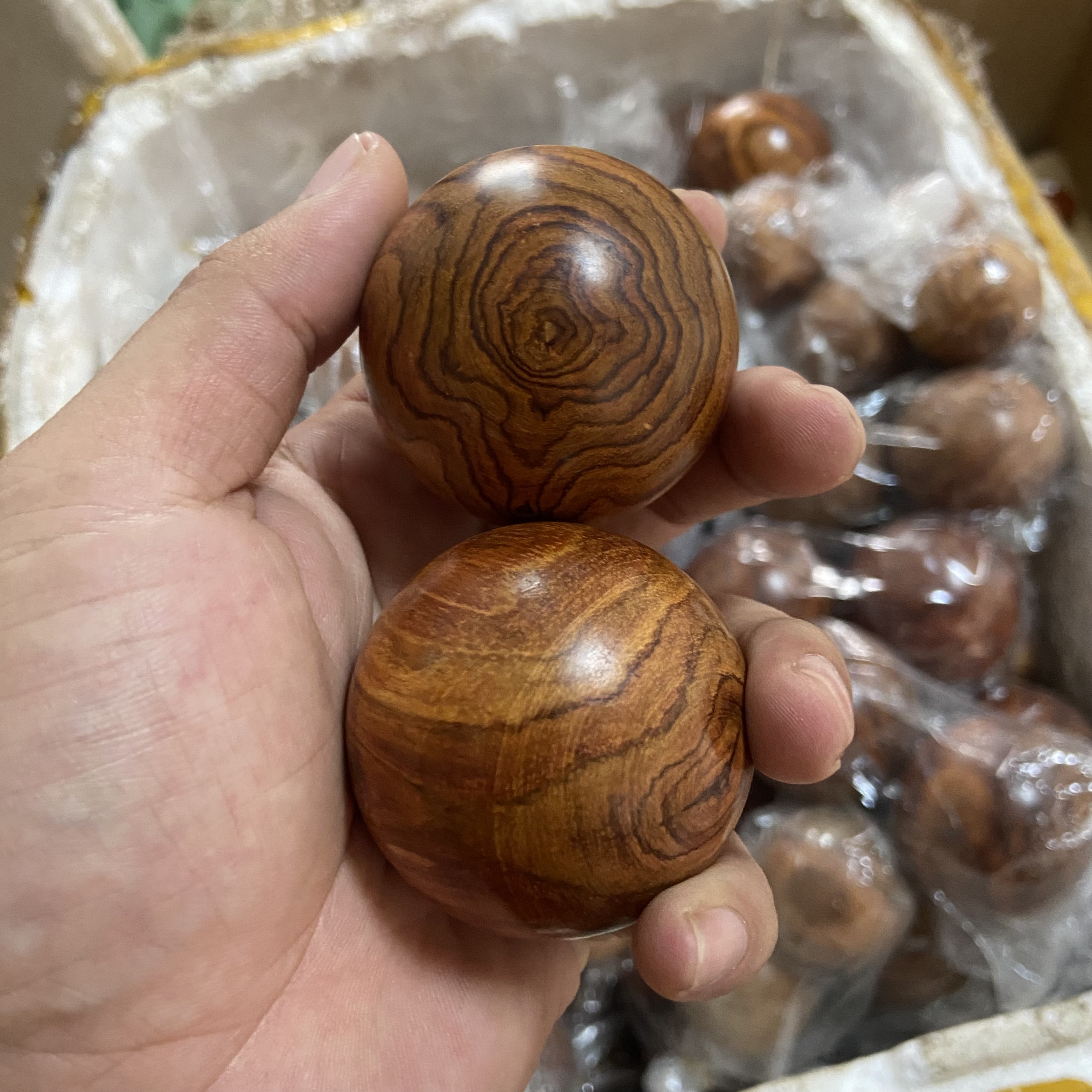 越南黄花梨降香黄檀原木实木健身球手球手把玩球训练用球