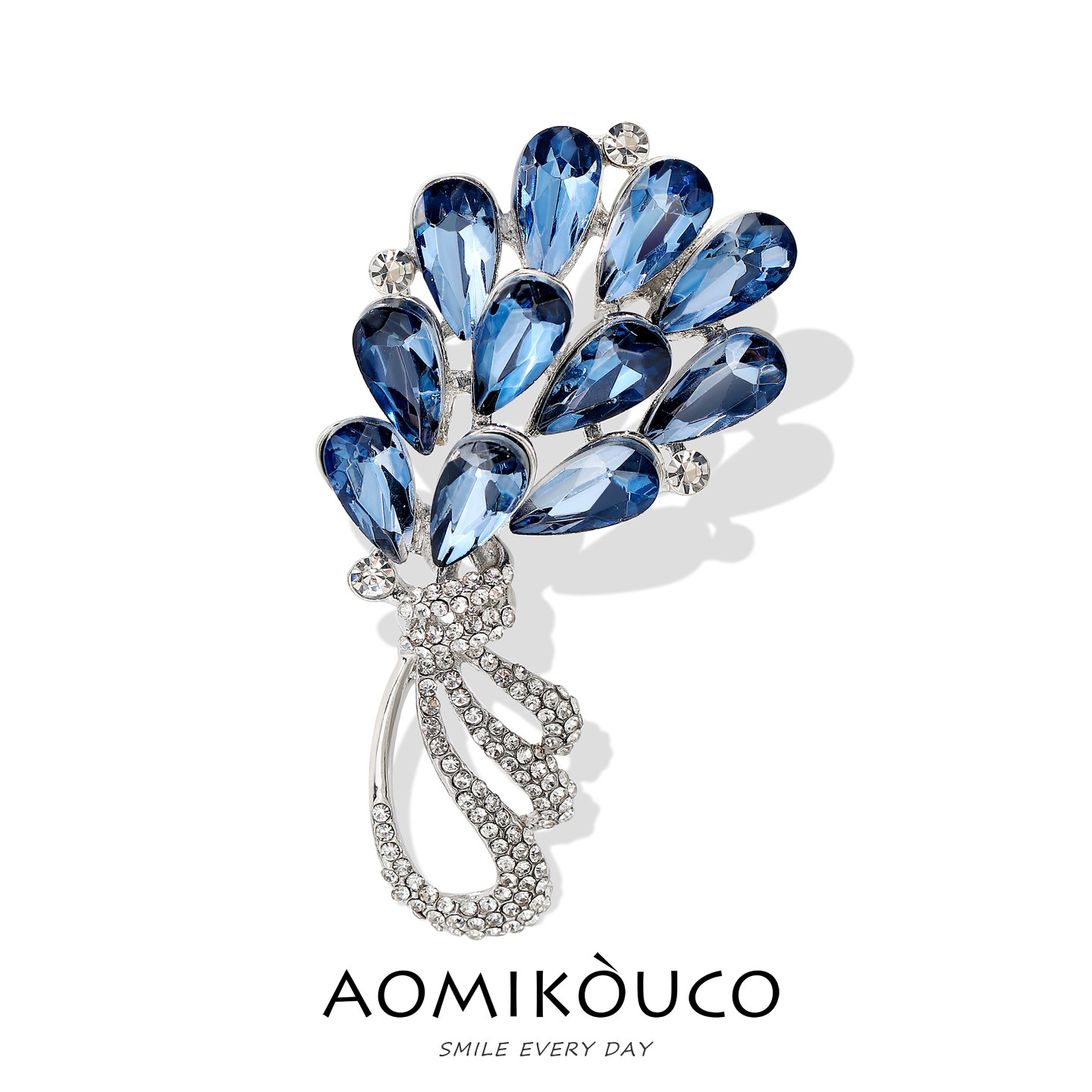 法式丹麦花漾胸针女高端精致时尚轻奢华水晶别针西装大衣胸花配饰,饰品/流行首饰/时尚饰品新,胸针,淘宝优惠券,粉丝福利购,淘宝优惠卷