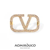 高档小香风满钻标志性VLogo图案胸针高端精致时尚 别针百搭配饰品